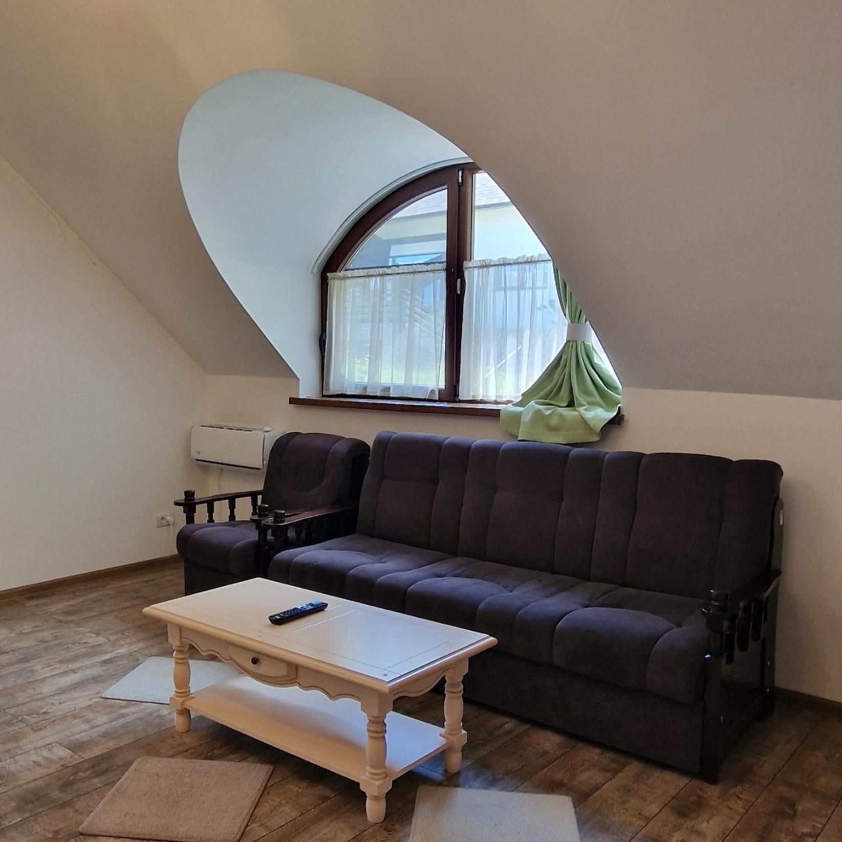 Provence Suceava Hotel Bagian luar foto